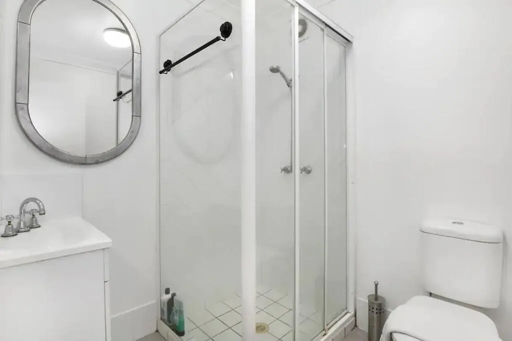 Close To Suncorp Stadium: 1 Bed And Parking! Brisbane Daire